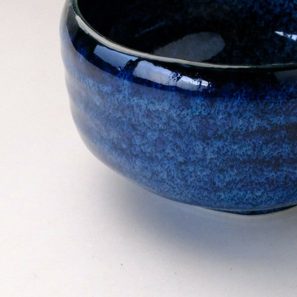 瑠璃 花型抹茶碗 美濃焼(日本製)