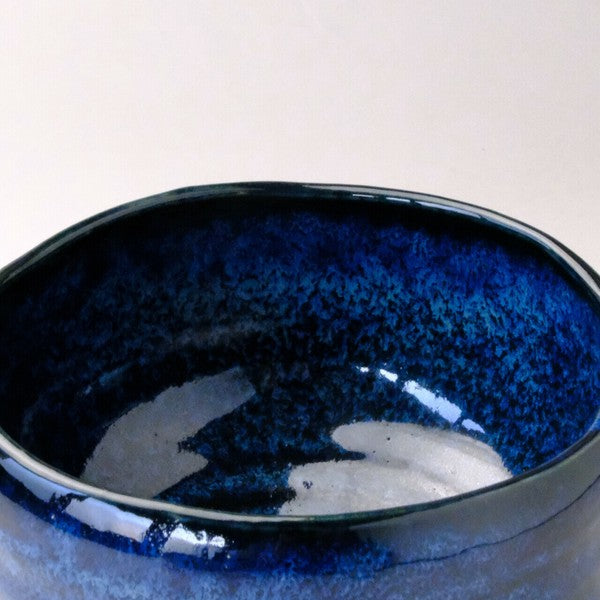 瑠璃 花型抹茶碗 美濃焼(日本製)