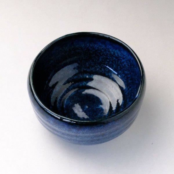 瑠璃 花型抹茶碗 美濃焼(日本製)