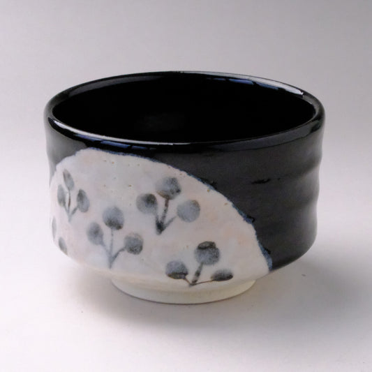 黒織部　抹茶碗　美濃焼（日本製）