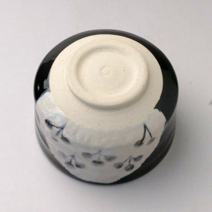 黒織部　抹茶碗　美濃焼（日本製）