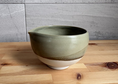 Katakuchi Matcha Bowl (Green)