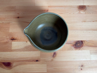 Katakuchi Matcha Bowl (Blue)
